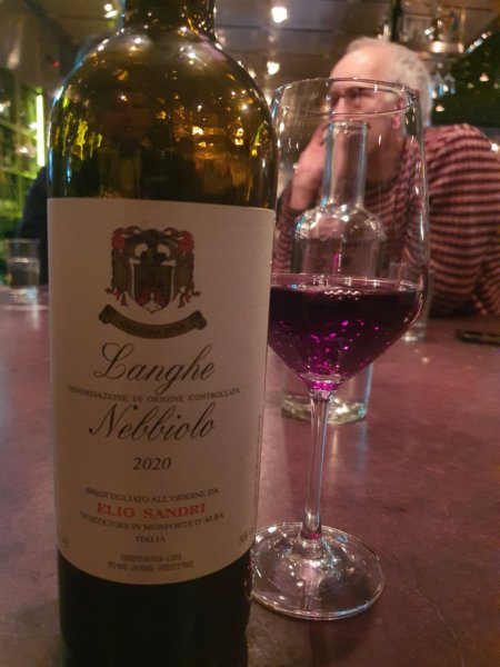 Wine and Dine 28